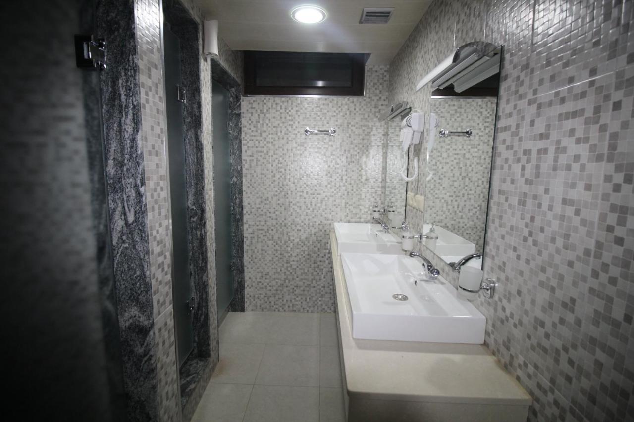 Hostel Jeal Batumi Eksteriør bilde