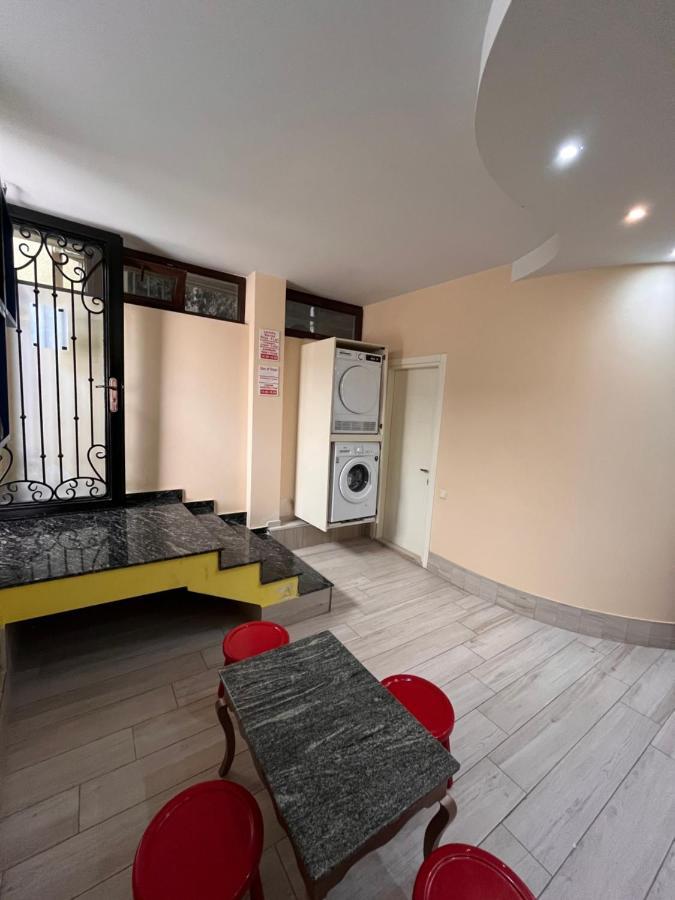 Hostel Jeal Batumi Eksteriør bilde
